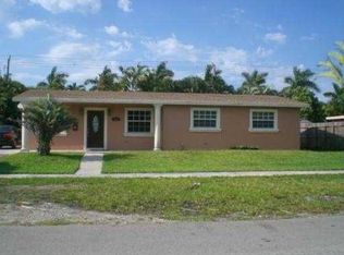7825 NW 185th St, Hialeah, FL 33015