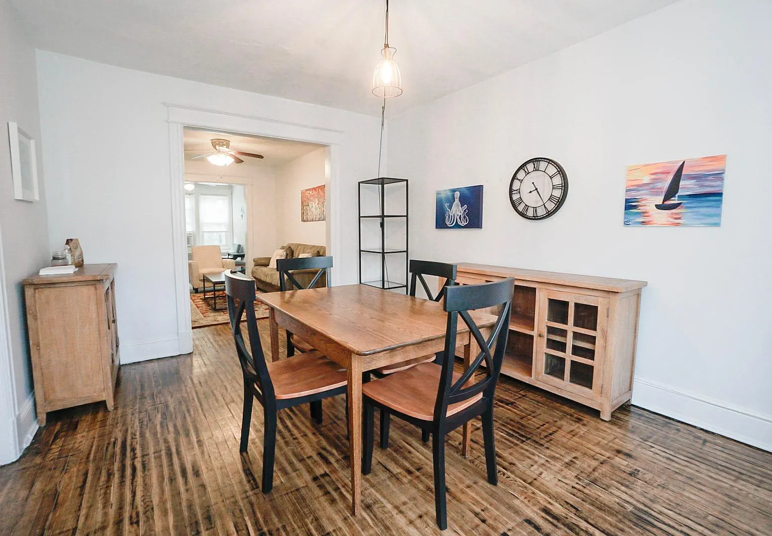 3 bed, 2400 sqft, $4,250 — Photo 3