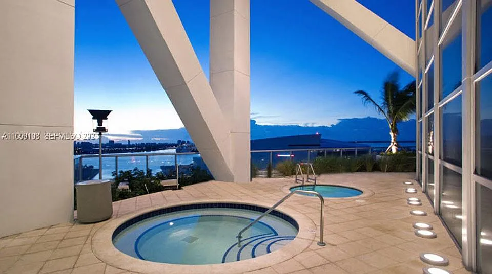 2 bed, 1315 sqft, $4,200 — Photo 3