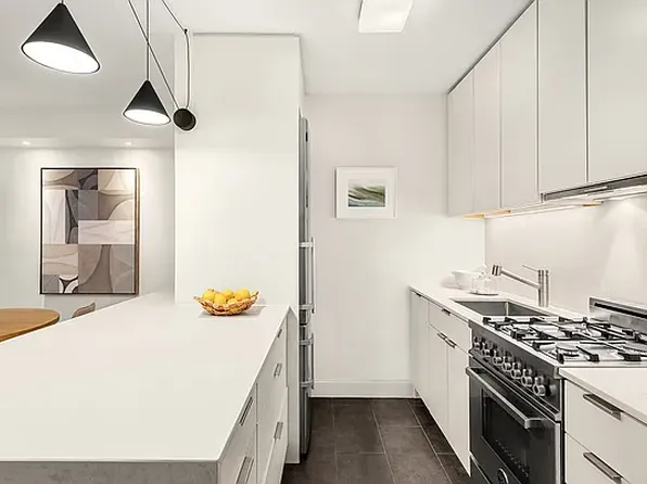 200 Central Park South image 3 of 6