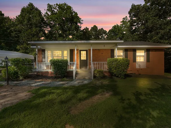 904 Lanier Farm Rd, Sanford, NC 27330