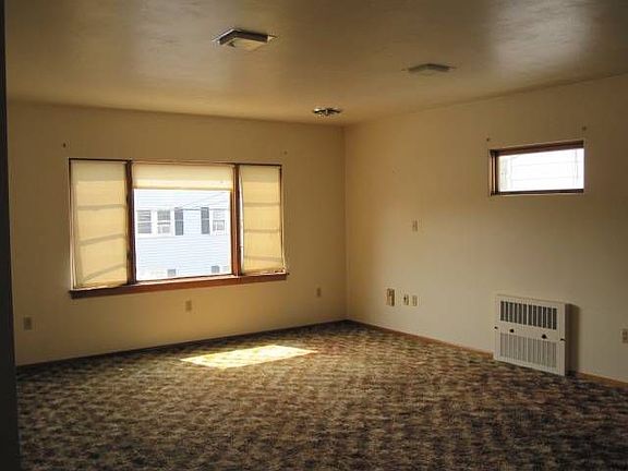 Home for Sale in Enhaut, PA $118,000