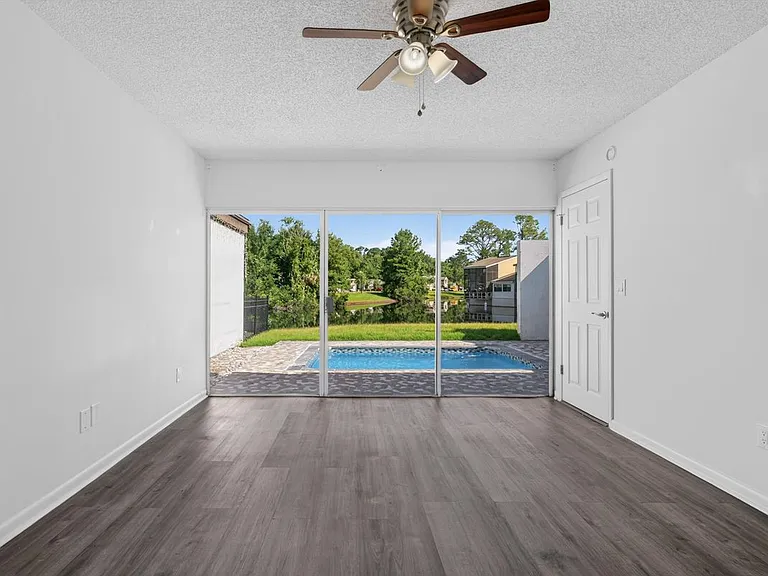 7812 Linkside Dr — Photo 33