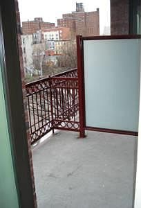 4th image of 340 Franklin Ave