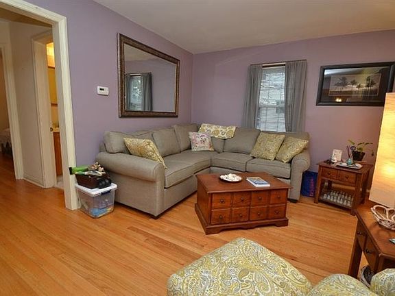3rd image of 188 N Mansfield St