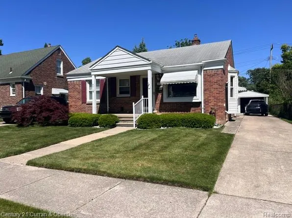 9912 Kinloch Ave, Redford, MI 48239