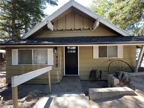 628 Rose Ln, Twin Peaks, CA 92391