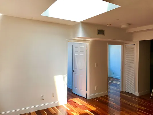 Rented by J Misrahi Realty Corp | media 20