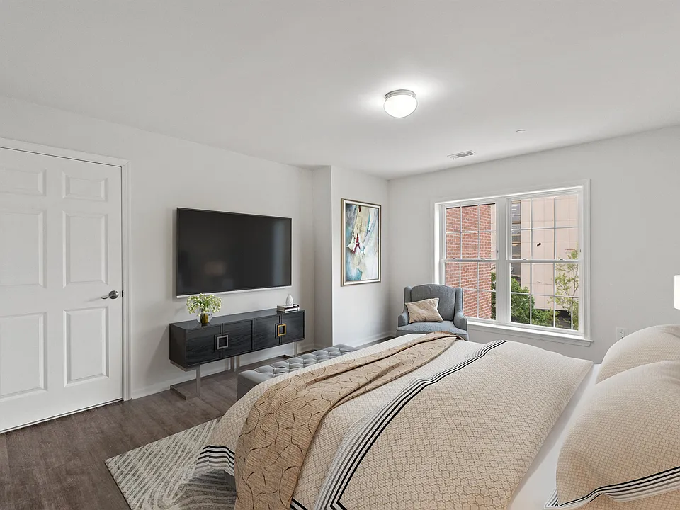 162-170 S Orange Ave #505