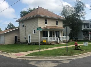 527 N Stockton St, Stockton, IL 61085