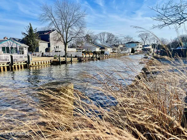 46 Lagoon Drive W, Brick, NJ 08723