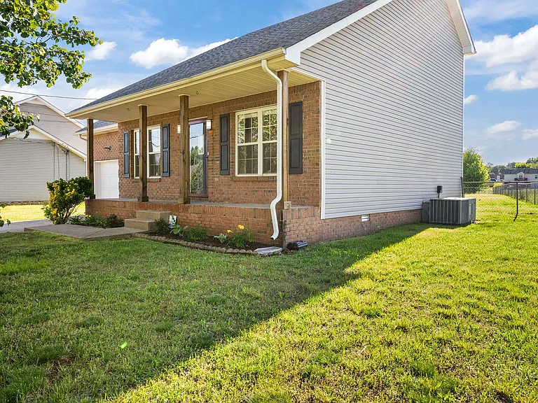 3726 Heather Dr — Photo 29