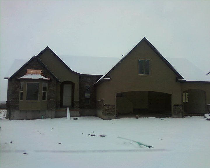 1st image of 565 N Willow Haven Ave