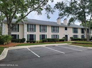 13715 Richmond Park Dr #307, Jacksonville, FL 32224