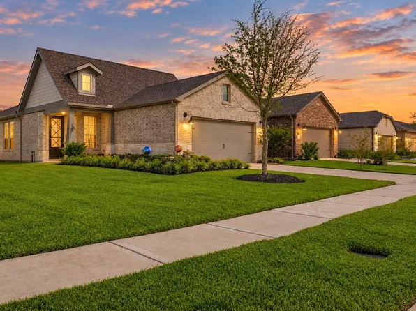 8015 Prospect Dr, Fulshear, TX 77441