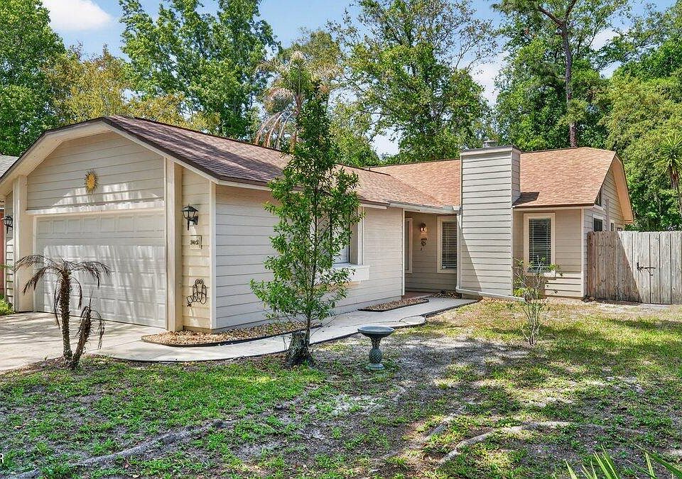 1st image of 302 Gatewood Ct
