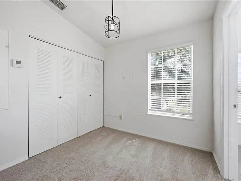 1612 Columbia Arms Cir #237 — Photo 9