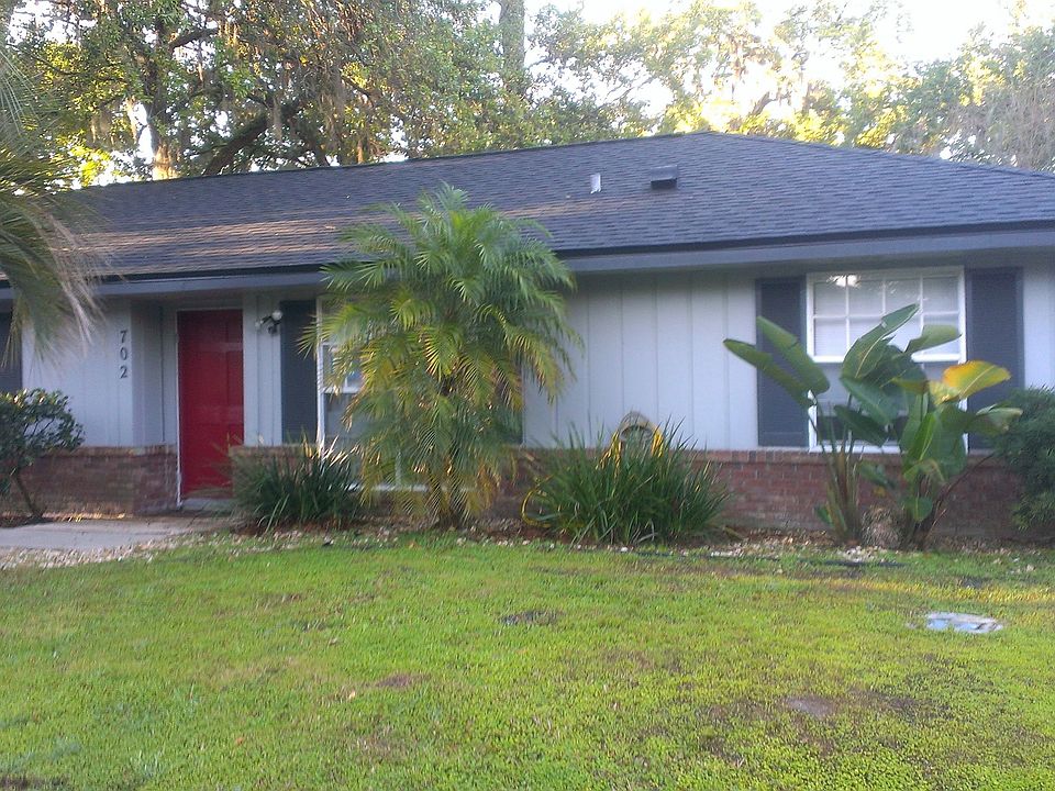 1st image of 702 Briarwood Dr