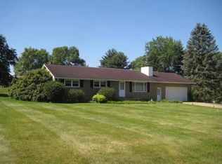 5186 NE Steele Rd, Magnolia, OH 44643