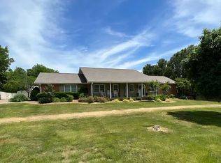 707 Dowell Dr, Princeton, KY 42445