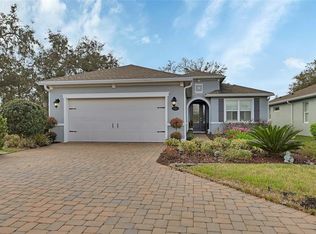 245 Old Moss Cir, Deland, FL 32724