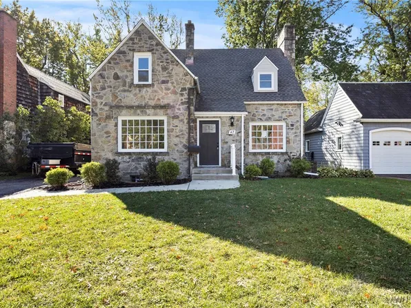47 Danbury Ln, Buffalo, NY 14217