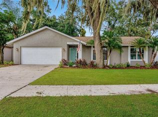 1910 Bow Ct, Valrico, FL 33594