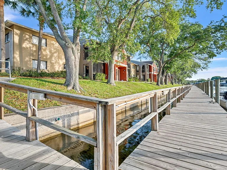 5684 Baywater Dr — Photo 26