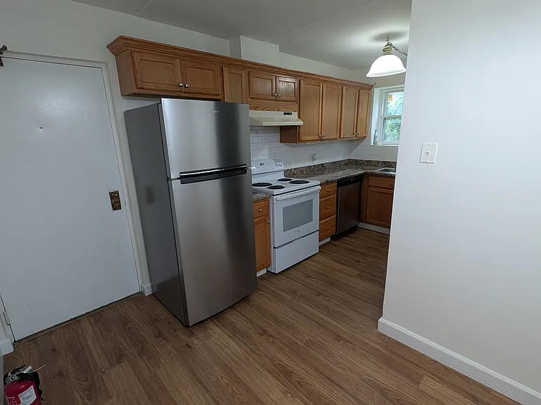 671 N Swift Rd — Photo 8