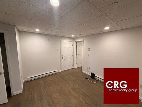 2 bed, 1.0 bath, $3,250 — Photo 4