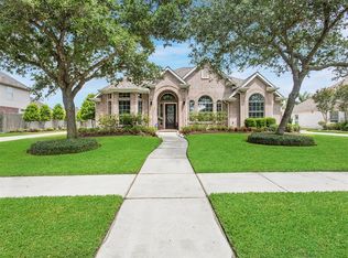 610 High Ridge Dr, Friendswood, TX 77546