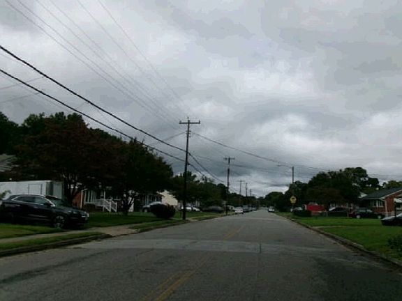 Exterior Neighborhood (street photo)