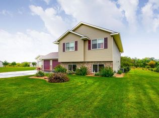 10327 308th Ave NW, Princeton, MN 55371