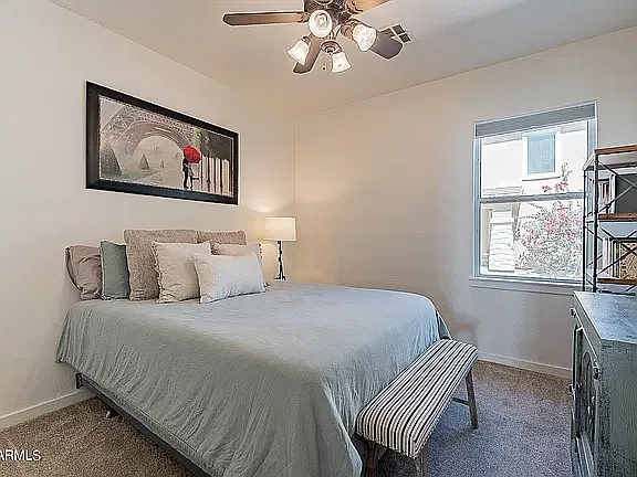 4 bed, 1692 sqft, $2,350 — Photo 2