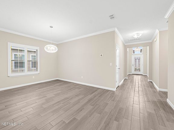 5th image of 202 MONTSERRAT Drive