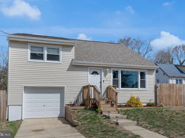 46 W Bolton Ave, Absecon, NJ 08201