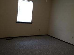 311 Club Ln #B, Conway, AR 72034