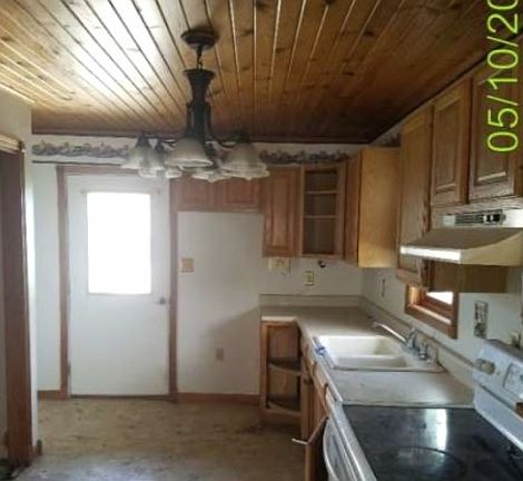 4th image of 616 N American St