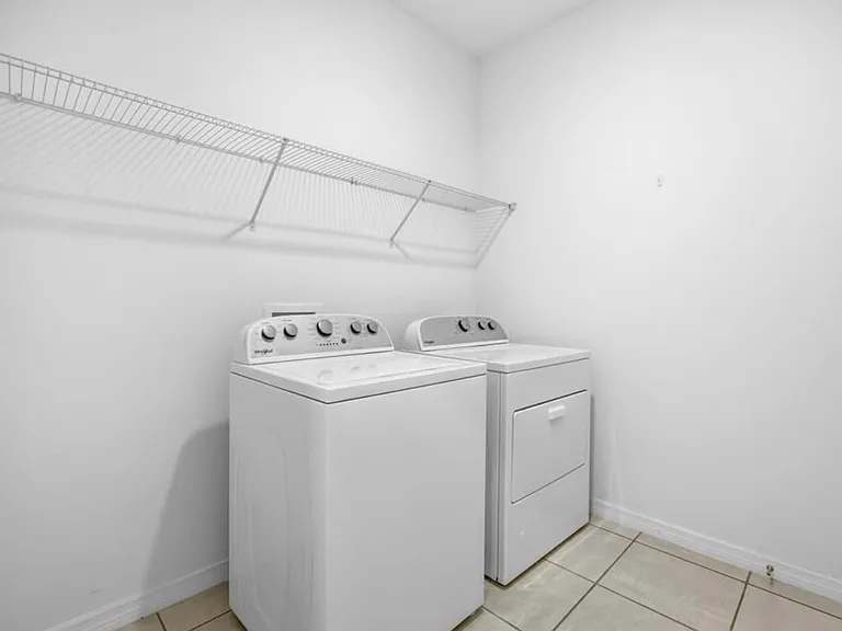6396 SW 72nd Ter — Photo 9