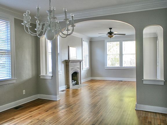 3rd image of 727 Maupas Ave #B