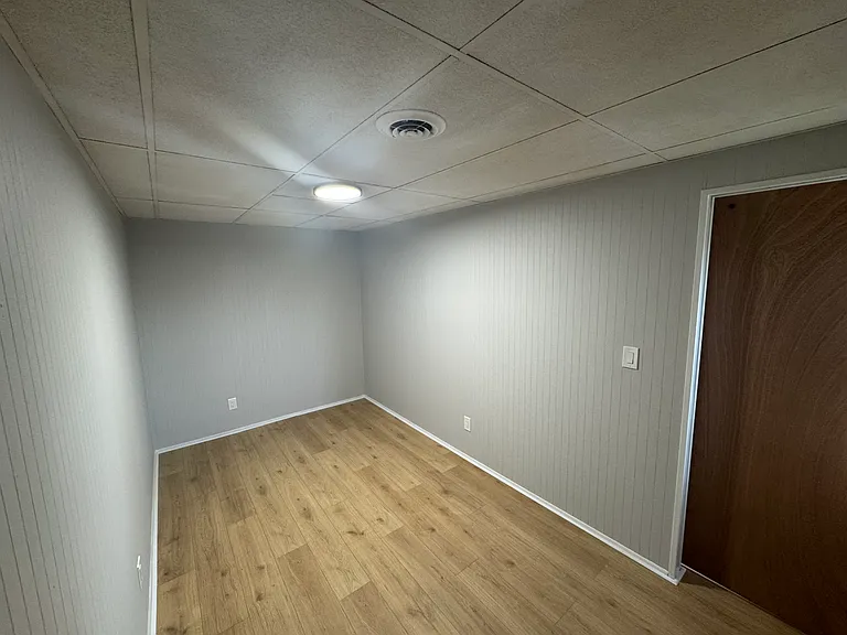 928 Highland St #2W — Photo 4