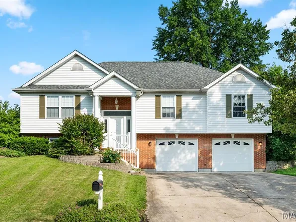 204 Hara Ln, Washington, MO 63090