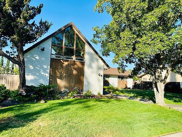 1st image of 4140 W Oakridge Way
