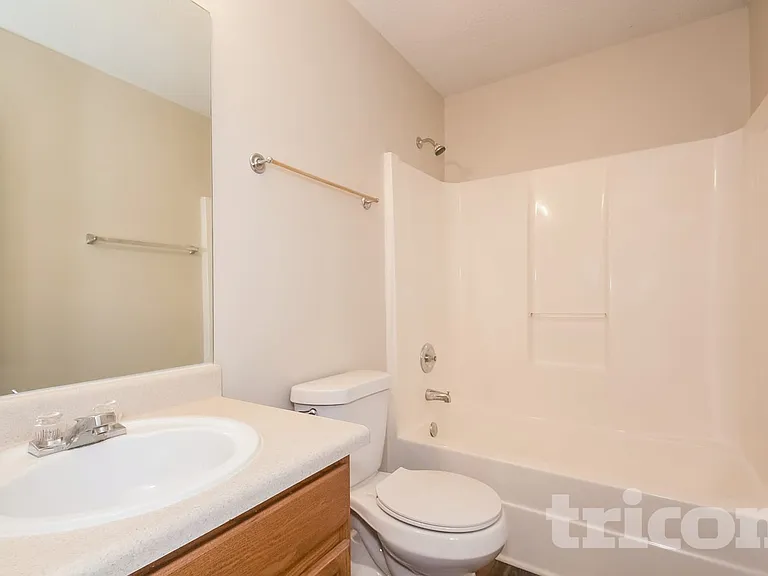 4453 Pipemaker Blf — Photo 13