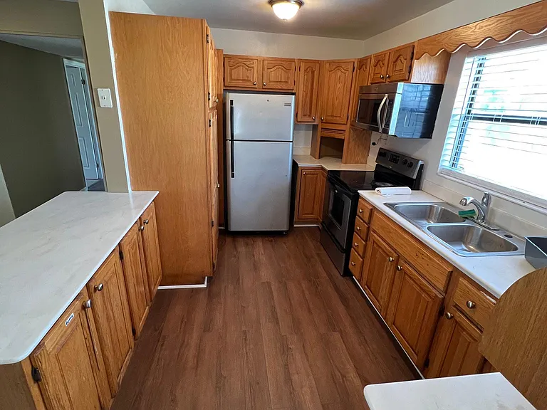 4403 W Price Ave — Photo 2
