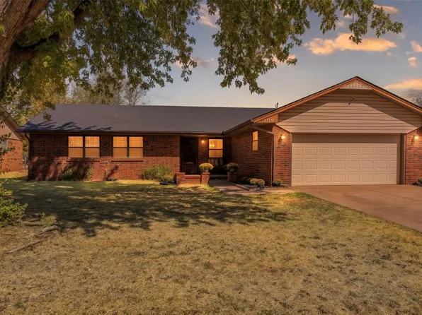 1119 W Johnathan Way, Mustang, OK 73064
