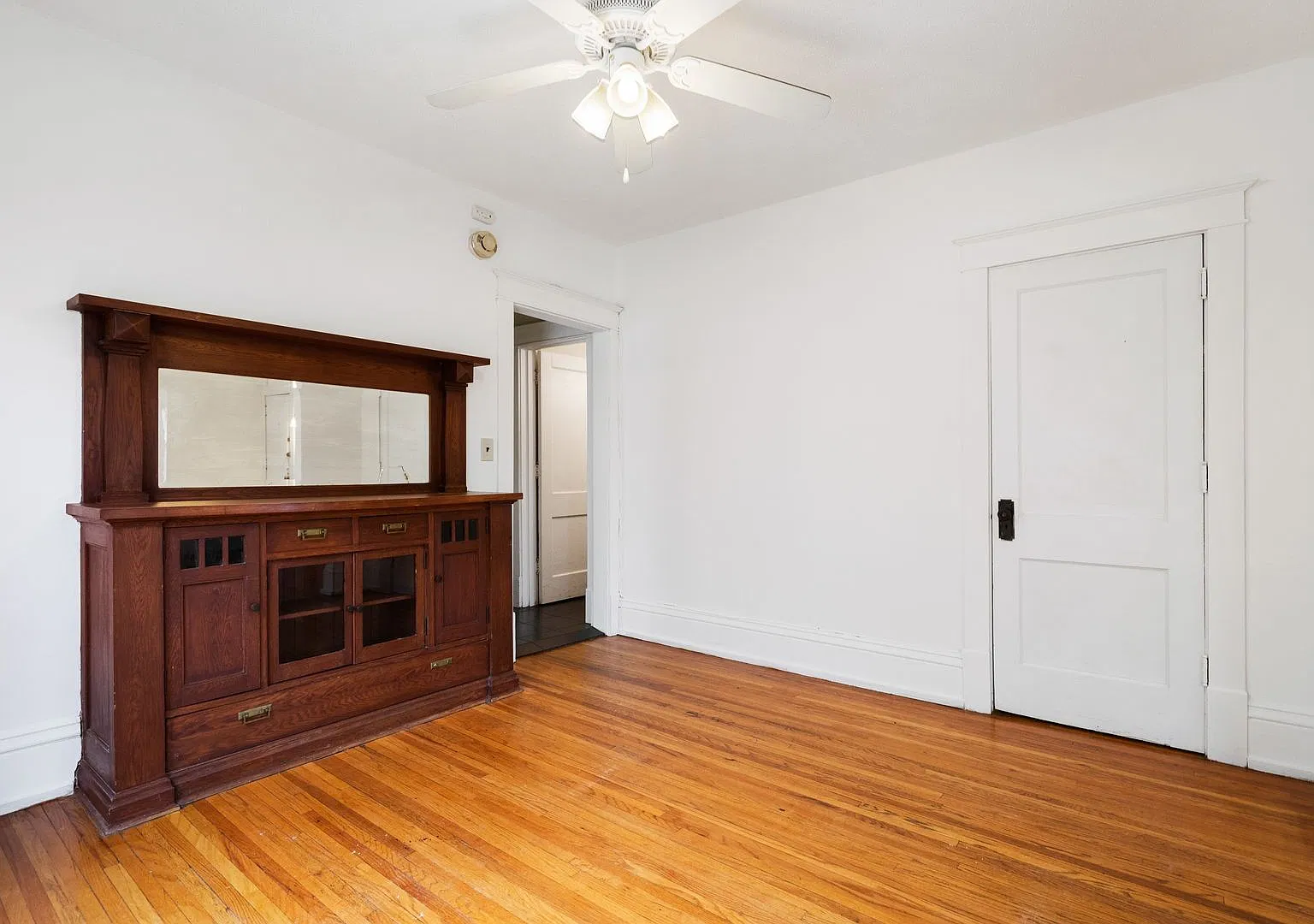 3012 Bryant Ave — Photo 4
