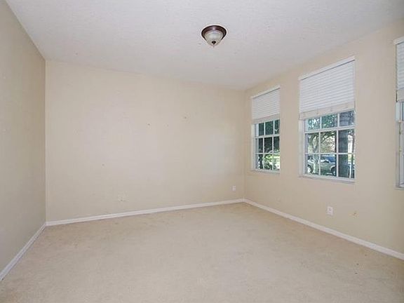 4th image of 1720 Soaring Heights Cir