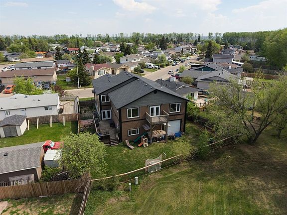 3rd image of 336 E Ermine Cres