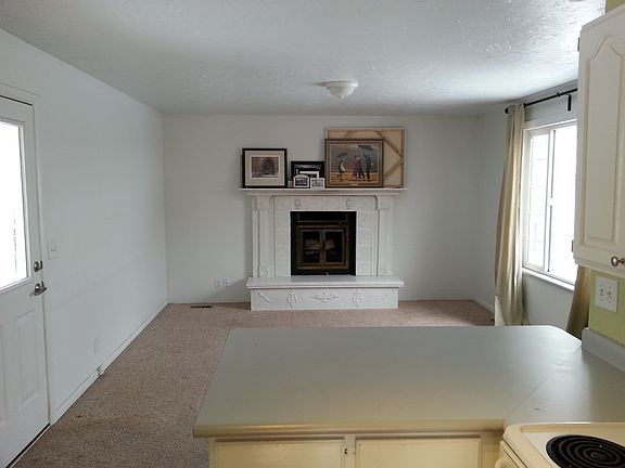 4th image of 1252 W Lafayette Dr